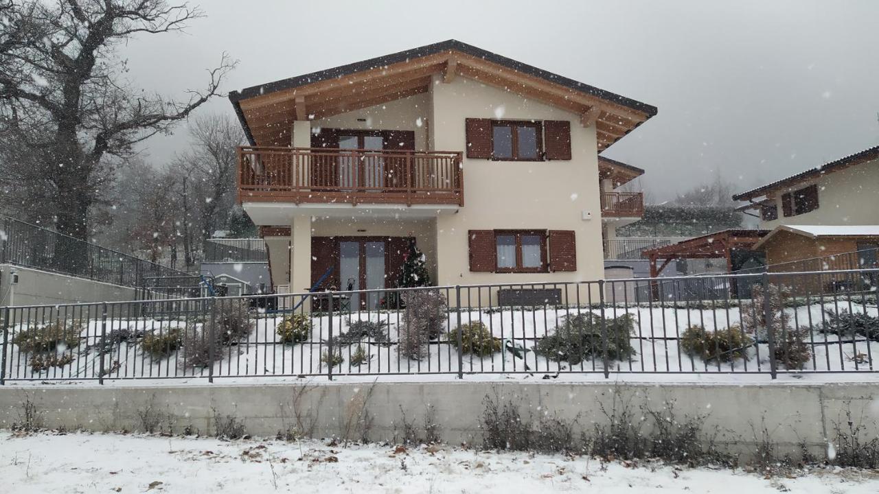 Il Riccio Del Castagno Apartment Novaledo Bagian luar foto