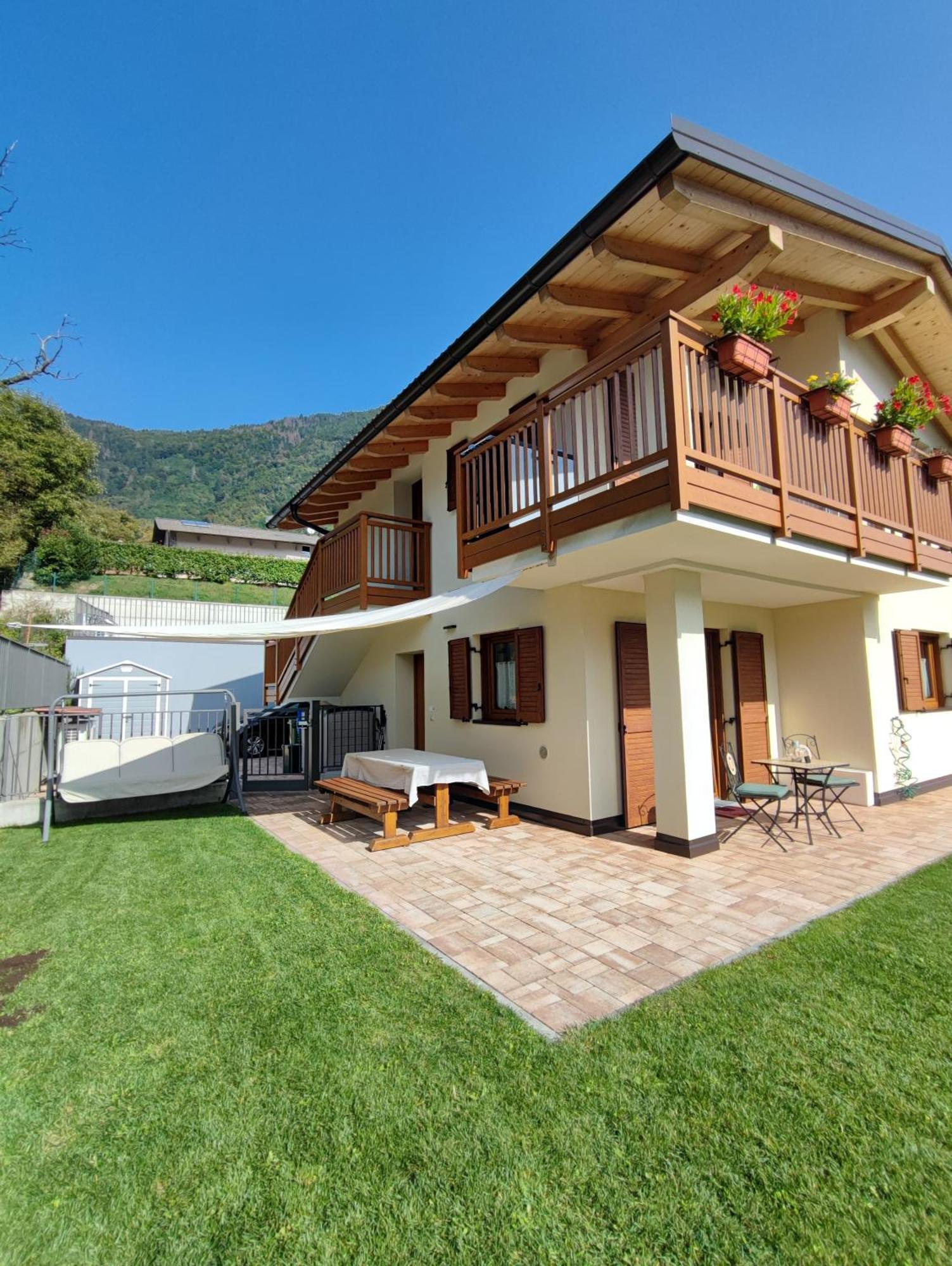 Il Riccio Del Castagno Apartment Novaledo Bagian luar foto